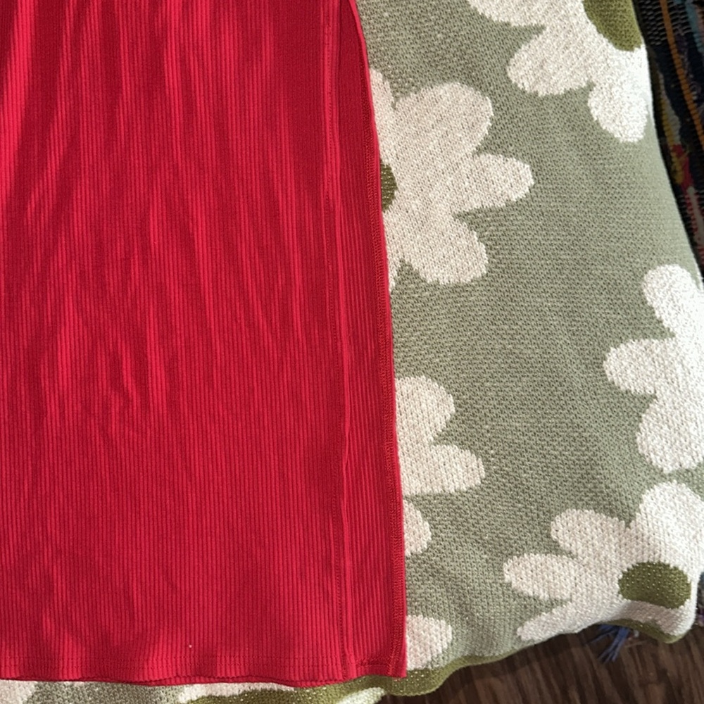 Red Bodycon Dress - Picture 2 of 5
